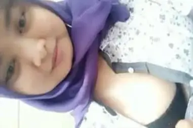 Jilbab Cantik Sange Suka Colmek